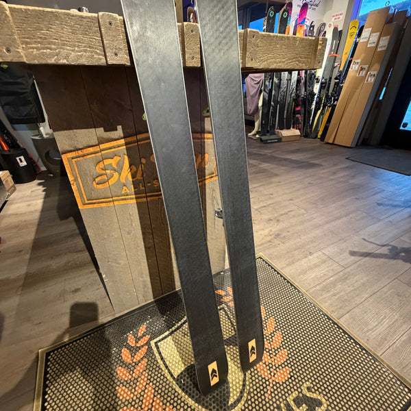 2024 Kastle TX103 181cm with Dynafit Speed Radical binding and Pomoca 100% Mohair Climbing Skis