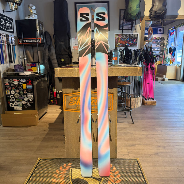 2026 Salomon QST 106 173 w/ Strive 13 GW Demo Binding