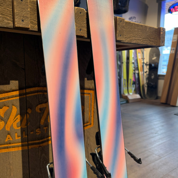 2026 Salomon QST 106 173 w/ Strive 13 GW Demo Binding