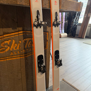 2023 BLIZZARD ZERO G 85 (178CM) + DYNAFIT SUPERLITE 150 BINDINGS + SKINS - USED