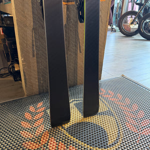 2027 FISCHER The Curv GTX (175CM ) + VX13 GW DEMO BINDINGS - USED