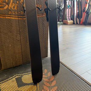 2027 FISCHER RANGER 90 (184CM ) + ATTACK 11 GW DEMO BINDINGS