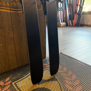 2027 FISCHER RANGER 96 (180CM ) + ATTACK 11 GW DEMO BINDINGS