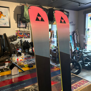 2027 FISCHER The Curv GTX (175CM ) + VX13 GW DEMO BINDINGS - USED (2)