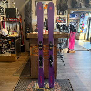 2027 FISCHER RANGER 102 (169CM ) + ATTACK 11 GW DEMO BINDINGS